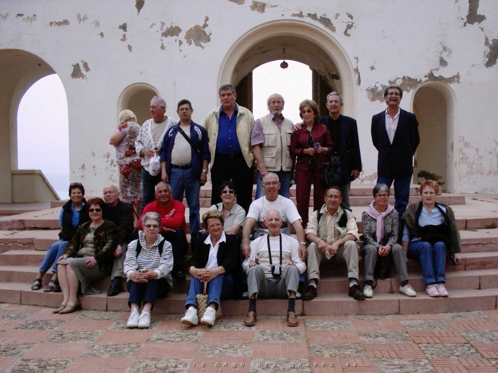 VOYAGE DU 22 29 04 2006 999 le groupe a santa cruz.JPG